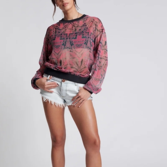 NWT One Teaspoon Kaleidoscope Crew Long Sleeve Top in Small - Picture 1 of 12